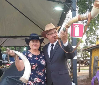 Valmir aprendeu a tocar todos os berrantes que ele faz para som sair perfeito