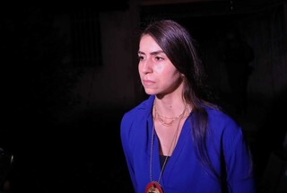 Casa revirada e tufos de cabelo indicam briga antes de tiros