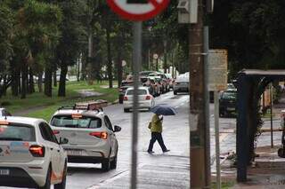 Chuva atinge Campo Grande e cidade entra em alerta para temporais