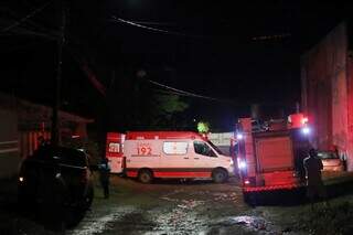 PM mal termina ocorr&ecirc;ncia e j&aacute; flagra 2&ordf; tentativa de feminic&iacute;dio no meio da rua