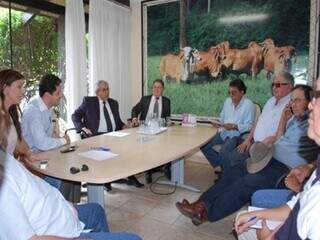 Fazendeiros que expulsaram indígenas são investigados por invadir áreas da União Fazendeiros que expulsaram indígenas são investigados por invadir áreas da União