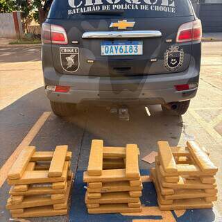 Choque apreende carregamento de maconha em depósito de vans na Capital Choque apreende carregamento de maconha em depósito de vans na Capital