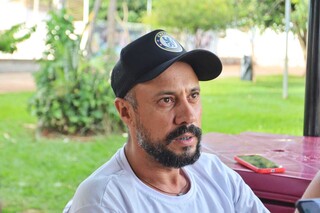 Mesmo com ordem de despejo e press&atilde;o do MP, comerciantes seguem em pra&ccedil;a p&uacute;blica