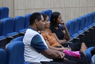 R&eacute;u que matou adolescentes por engano &eacute; condenado a 44 anos