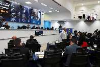 Vereadores mant&ecirc;m veto e derrubam zona de sil&ecirc;ncio em torno de igrejas