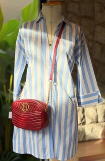 &Eacute; hoje: bazar de grife tem at&eacute; 90% de desconto e camiseta autografada por Neymar