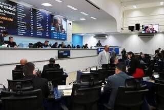 Vereadores mantêm veto e derrubam zona de silêncio em torno de igrejas Vereadores mantêm veto e derrubam zona de silêncio em torno de igrejas