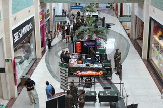 Feriado no Bosque dos Ip&ecirc;s tem Ex&eacute;rcito e drag&otilde;es gigantes