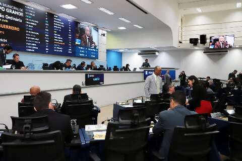 Vereadores mant&ecirc;m veto e derrubam zona de sil&ecirc;ncio em torno de igrejas