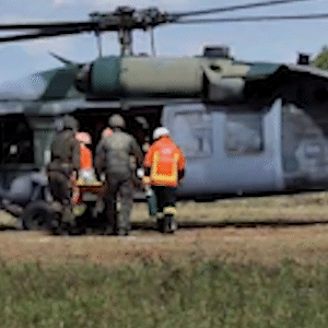Simulado de resgate em rodovia tem at&eacute; opera&ccedil;&atilde;o com helic&oacute;ptero da Aeron&aacute;utica