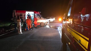 Motorista dorme ao volante e bate ambul&acirc;ncia com gestante intubada