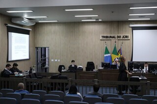 Sem nem comparecer a j&uacute;ri, r&eacute;u &eacute; inocentado de assassinato ocorrido no Noroeste