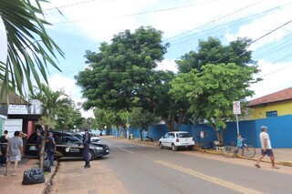 Irm&atilde;o de homem assassinado em barbearia morreu na mesma quadra h&aacute; 10 anos
