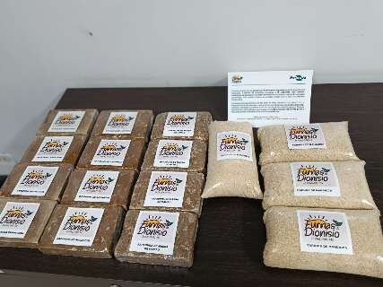 Rapadura e farinha de quilombolas de MS participam de feira da Embrapa no DF