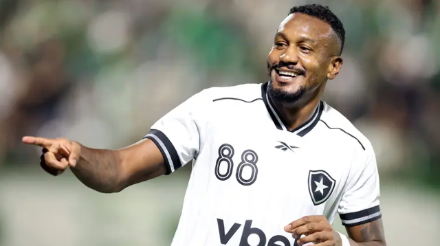 Botafogo resolve no primeiro tempo e vence com folga na Arena Cond&aacute;