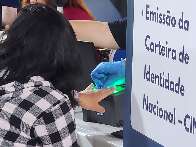 A&ccedil;&atilde;o para emitir documentos atende 5 mil e emociona ju&iacute;za: &ldquo;hist&oacute;rias de luta&rdquo;