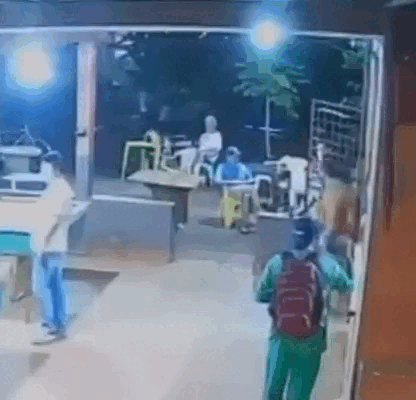 Idoso de 60 anos &eacute; assassinado com golpe de faca no peito em bar da Capital