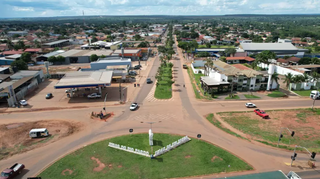 Rapaz &eacute; socorrido em estado grave ap&oacute;s ser baleado no peito e no rosto