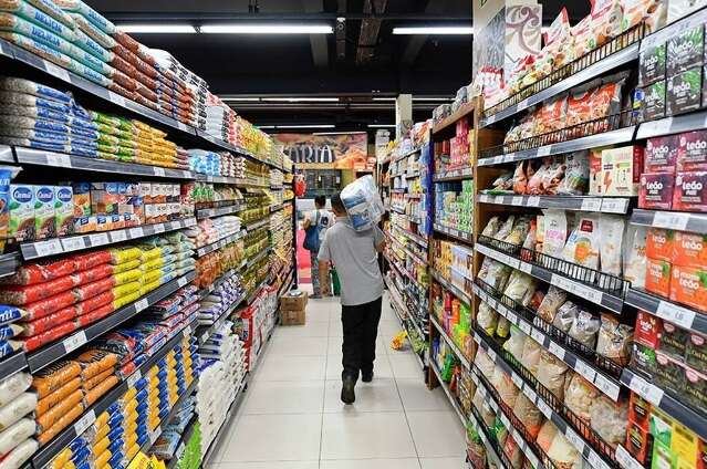 Para 95% dos leitores, sal&aacute;rio m&iacute;nimo n&atilde;o &eacute; suficiente para despesas b&aacute;sicas