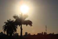 Onda de calor come&ccedil;a hoje e vai esquentar cidades por 6 dias em MS