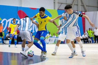 Jogador de MS &eacute; campe&atilde;o sul-americano com a Sele&ccedil;&atilde;o Brasileira de Futsal