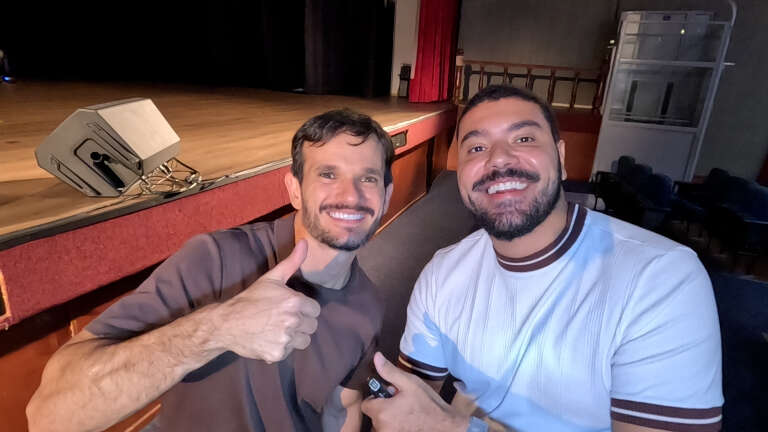 Fenômeno nas redes, Padre Patrick lotou duas sessões em Campo Grande 