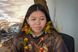 Cidade pressiona e desafio &eacute; n&atilde;o deixar jovens ind&iacute;genas perderem identidade