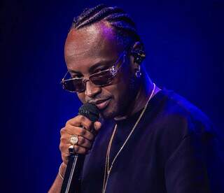 Show de Thiaguinho &eacute; cancelado ap&oacute;s danos causados pela chuva de domingo