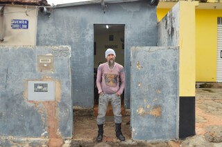 Portinha na Zahran esconde rel&iacute;quia de fam&iacute;lia, roqueiro e barbearia