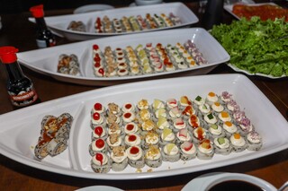 Almo&ccedil;o da Confraria tem churrasco e sushi &agrave; vontade por R$ 59,90