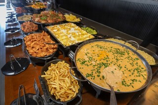 Almo&ccedil;o da Confraria tem churrasco e sushi &agrave; vontade por R$ 59,90