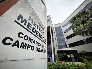 Homem que atacou pai com machadinha ficar&aacute; preso e ter&aacute; atendimento psiqui&aacute;trico