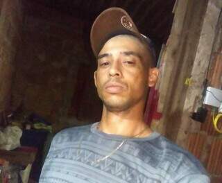 Cadeirante &eacute; morto a facadas na porta de casa durante discuss&atilde;o