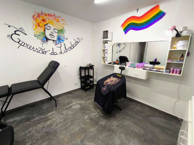Ag&ecirc;ncia abre sal&atilde;o de beleza em pres&iacute;dio da Capital