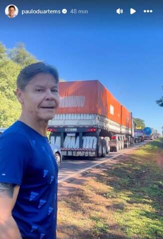 Deputado perde a paci&ecirc;ncia com congestionamento em BR