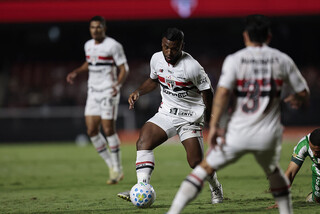 S&atilde;o Paulo vence Juventude no Morumbi e larga na frente na Copa do Brasil