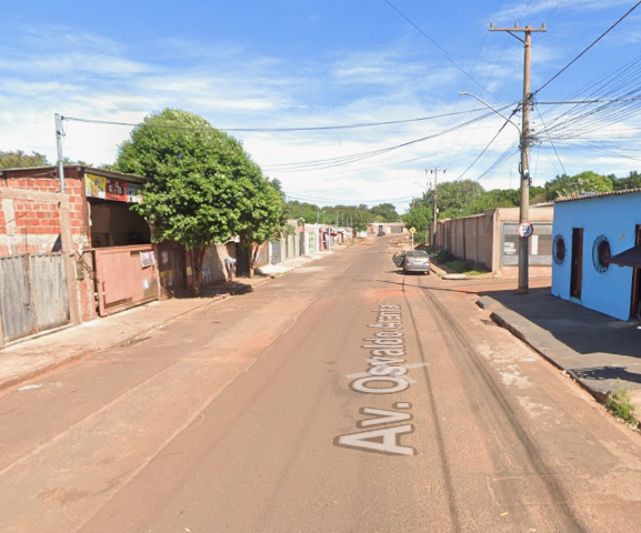 Rapaz &eacute; baleado tr&ecirc;s vezes em ataque e fica em estado grave