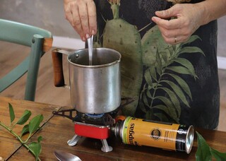 Xarope de guaco resgata gostinho de casa de v&oacute; e melhora imunidade