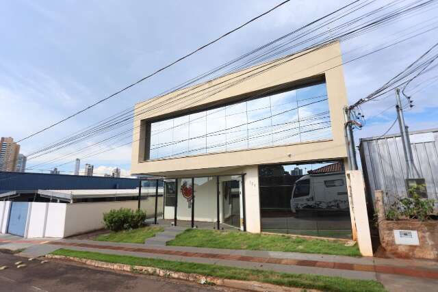 C&acirc;mara contratar&aacute; empresa por R$ 130 mil para pintura e acesso a novo anexo