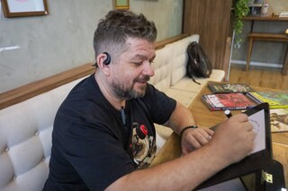 Emmanuel esperou 20 anos para viver o sonho de desenhar HQ