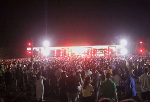 Briga em grava&ccedil;&atilde;o de DVD termina com pris&atilde;o de foragido e dano &agrave; viatura