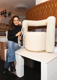 Arquiteta de MS leva poltrona &ldquo;Saudade&rdquo; e tapete &ldquo;Rio dos Cocares&rdquo; a Mil&atilde;o