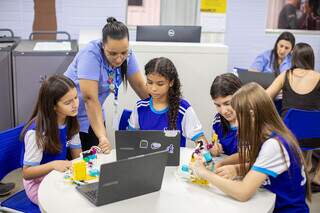 Revolu&ccedil;&atilde;o silenciosa: jovens preparados pelo Sesi para o futuro