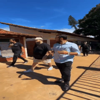 Panda visita Associação Juliano Varela após show lotado do 'Cê tá Doido' 