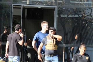 Opera&ccedil;&atilde;o contra fraudes na sa&uacute;de prende 2 advogados e mira ex-servidores