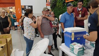 A baixa ades&atilde;o &agrave; vacina da gripe &eacute; causada principalmente por qu&ecirc;?