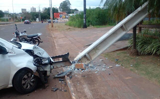 A cada 36 horas, um poste &eacute; derrubado em acidentes no Estado 