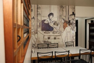 Restaurante coreano de amigos serve o que todo mundo v&ecirc; nos doramas