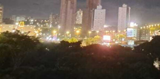 Pain&eacute;is de LED sem controle viram alvo de a&ccedil;&atilde;o por polui&ccedil;&atilde;o visual