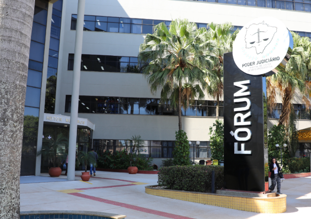 Justi&ccedil;a manda plano custear bari&aacute;trica para paciente com obesidade grave